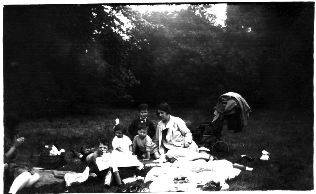 Picnic in Charlton Park, 1930